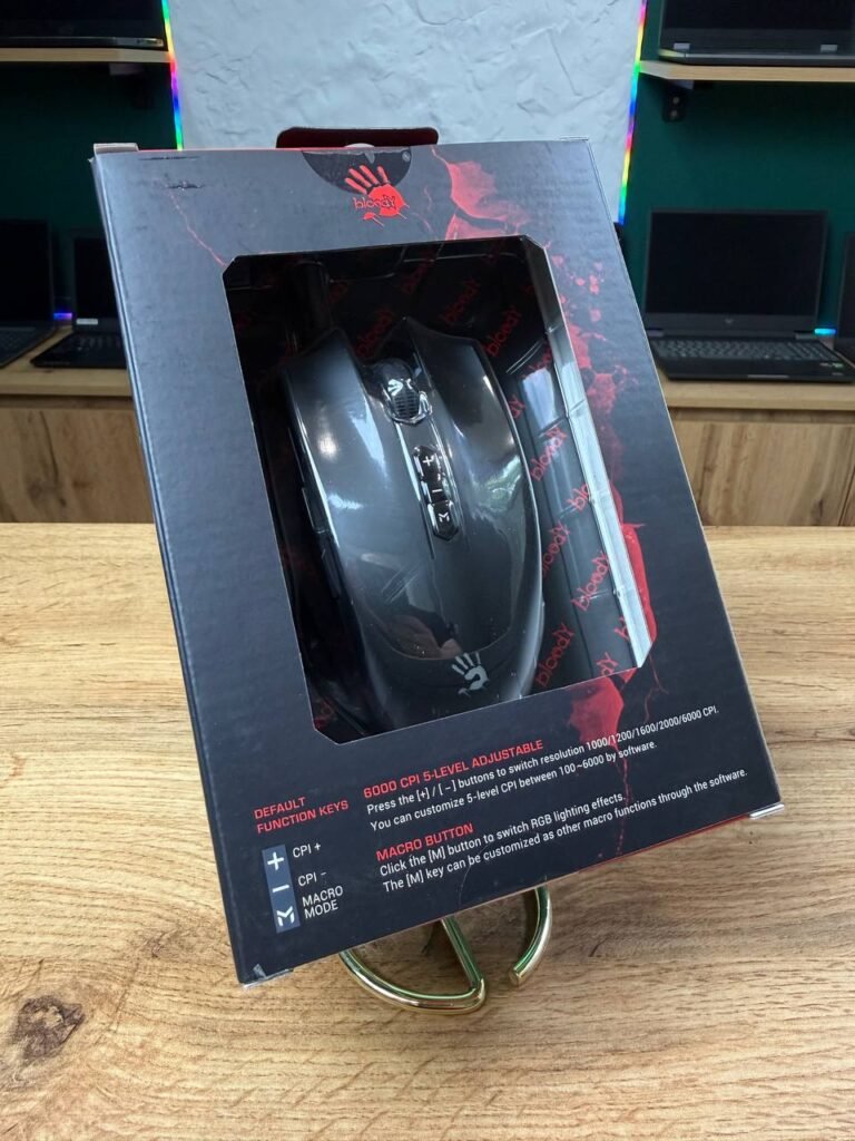 Bloody ES7 — упаковка ігрової мишки з RGB-підсвічуванням, сенсором PixArt та 6000 CPI.