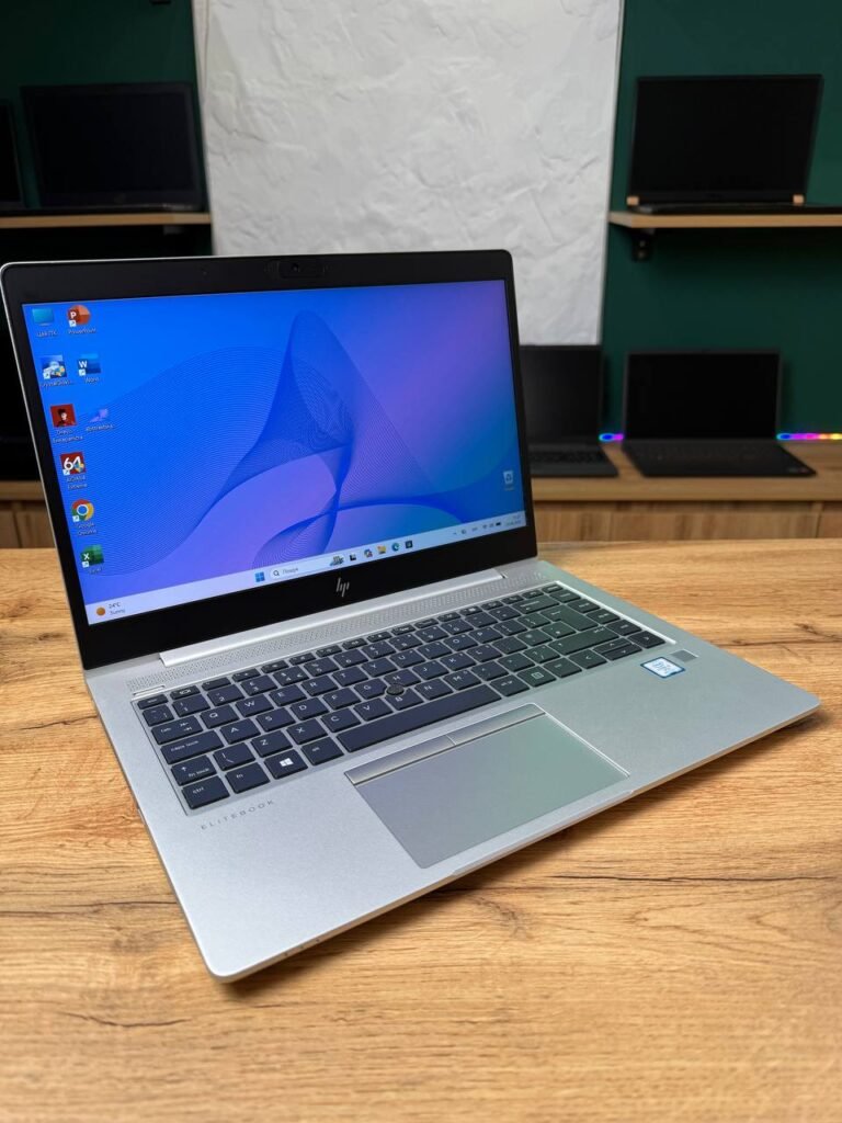 HP EliteBook 840 G5 — вигляд ноутбука спереду