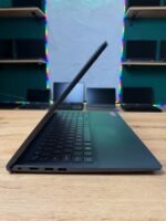 Dell Vostro 15 3515 вид збоку