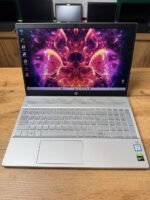 HP Pavilion 15-cs2048ur — відкритий ноутбук