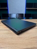 HP Victus 15-fb3041nw фронтальний вигляд