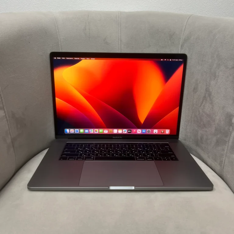 Apple MacBook Pro 15" i7 16GB 256GB Space Gray 2017 — Retina та Radeon Pro