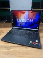 Lenovo Legion Pro 5 16ARX8 — клавіатура та дисплей