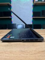 Lenovo Legion Pro 5 16ARX8 — вигляд збоку