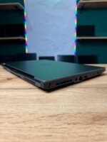 ASUS TUF F17 FX707VV-HX142 — вид зправа