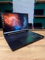 ASUS TUF Gaming A16 FA607NU-RL061 — відкритий ноутбук