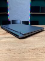 Lenovo LOQ 15ARP9 — вид зправа