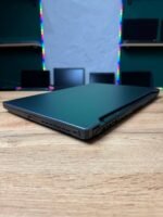 ASUS TUF Gaming A17 FA706IU — вид зліва