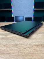 Lenovo Legion 5 15AKP10 — вид зліва