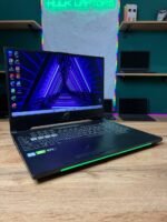 ASUS ROG Strix GL504G — відкритий ноутбук