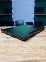 ASUS ROG Strix GL504G — вид зліва