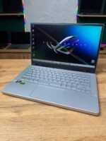 ASUS ROG Zephyrus GA401Q — клавіатура та тачпад