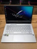 ASUS ROG Zephyrus GA401Q — відкритий ноутбук