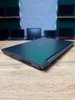 Acer Aspire 7 A715-42G — вид зліва