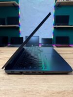 Lenovo IdeaPad Gaming 3 15IMH05 — вид збоку