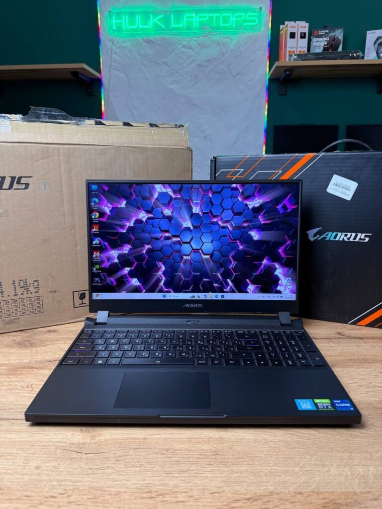GIGABYTE AORUS 5 SE Core i7-12700H, RTX 3070 8GB 130W, 16GB RAM, SSD 512GB + 1TB, 15.6" Full HD 240Hz