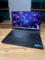 GIGABYTE AORUS 5 SE — відкритий ноутбук
