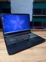 Acer Nitro 5 AN515-57-55ZS — вид клавіатура