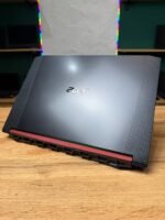 Acer Nitro 5 AN515-54-52ET — вид зверху