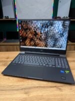 HP Victus 15-FA2711NC — корпус та зовнішній вигляд