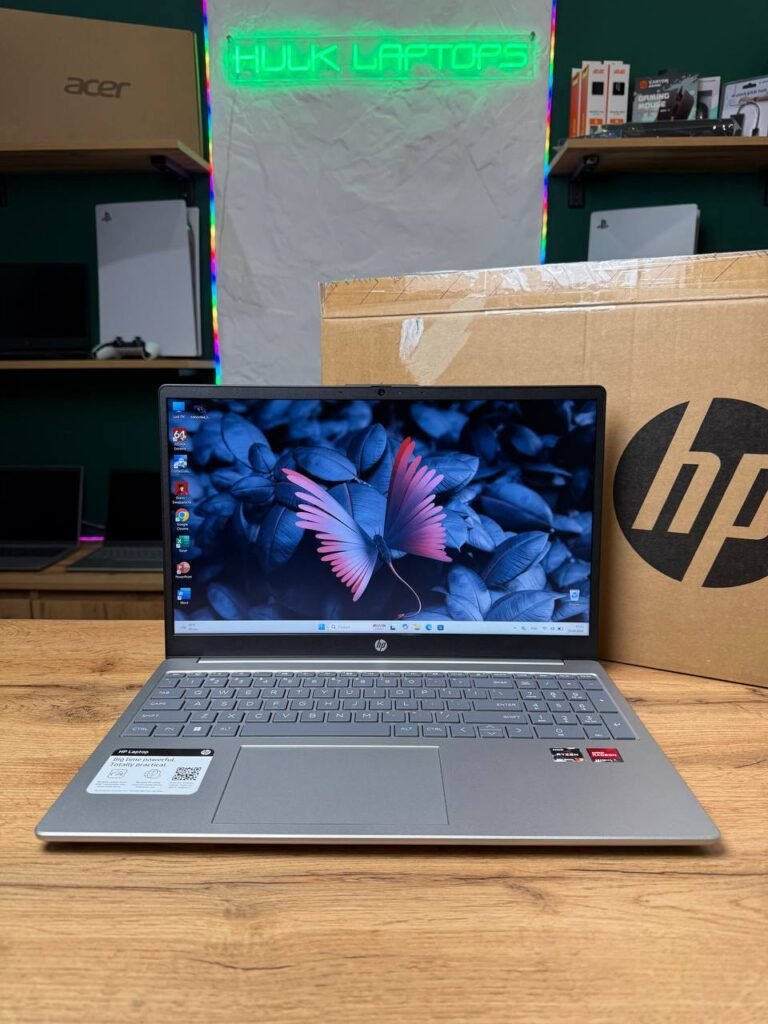 HP 15-fc0013od Ryzen 3 7320U Radeon 610M 8GB SSD 256GB Full HD — новий ноутбук
