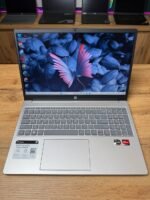 HP 15-fc0013od — клавіатура та дисплей