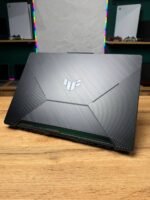 ASUS TUF Gaming A15 FA506NC — вид зверху