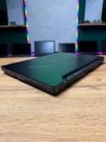 ASUS TUF Gaming A15 FA506NC — вид зліва