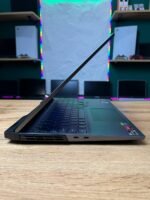 Lenovo Legion 5 Pro 16ARH7H — вид збоку