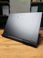 Lenovo Legion 5 Pro 16ARH7H — вид зверху