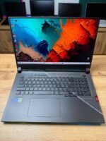 ASUS ROG Strix Scar G733CX — клавіатура та дисплей