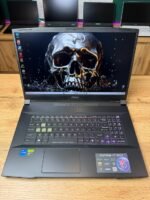 MSI Katana 17 B12U — клавіатура та дисплей