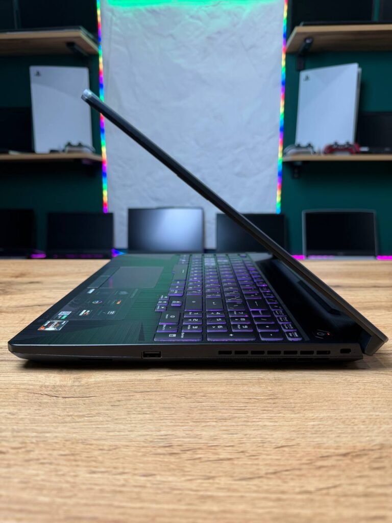 ASUS TUF Gaming A15 — вид збоку