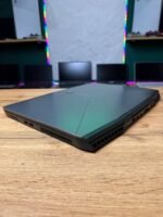 DELL ALIENWARE M15 — вид зліва