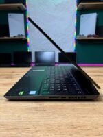 HP OMEN 15 — вигляд з боку