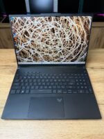 ASUS TUF Gaming A16 — клавіатура та дисплей