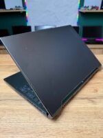 ASUS TUF Gaming A16 — вид зверху