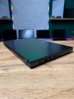 Acer Nitro V15 — вид справа