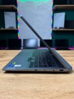 Lenovo LOQ 15IAX9 — вид збоку