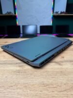 Lenovo LOQ 15IAX9 — вид зліва